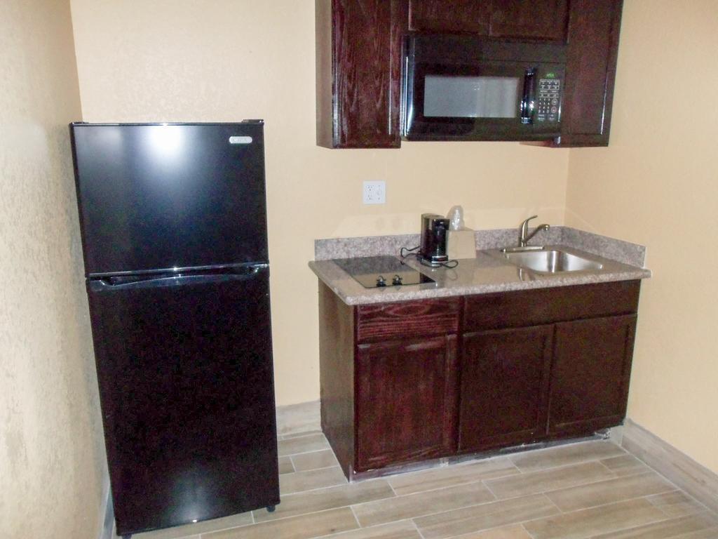 Studio 6 San Antonio - East Экстерьер фото