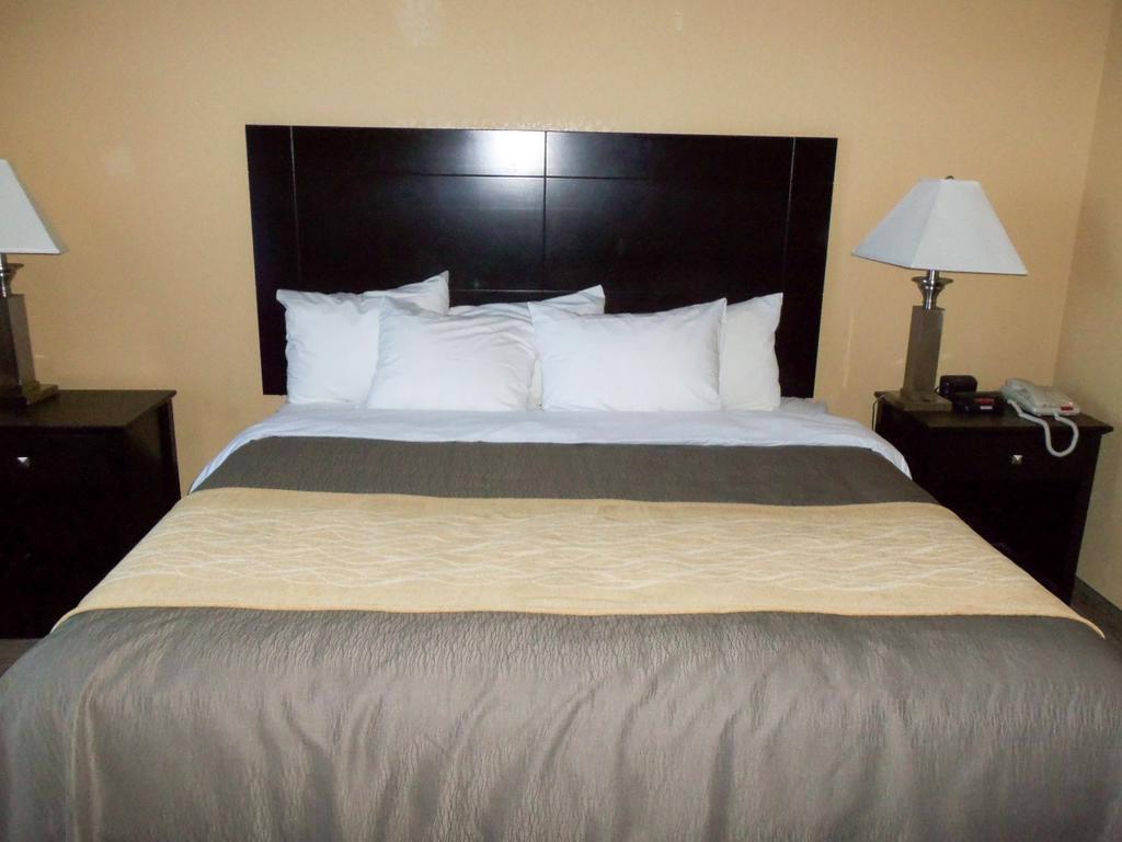Studio 6 San Antonio - East Экстерьер фото